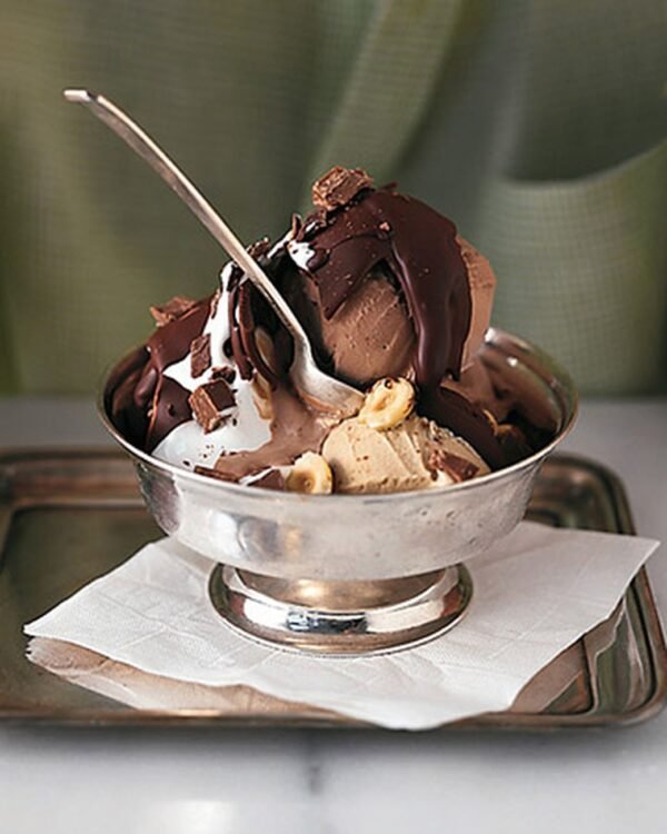Chocolate sundae